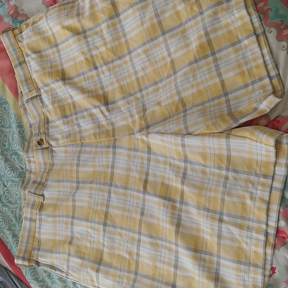 Haggar golf shorts